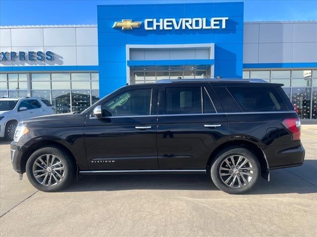 2020 Ford Expedition Platinum in Black — front three-quarter view